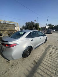 كورلا  SE وارد أمريكي   اللون سلفر   كير ومكينه مكفولات   نواقص السيار...