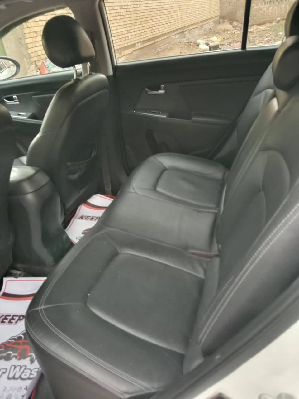 سيارة سبورتج موديل 13 كفالة عامة قطرة صبغ مابيهه مكفوله من حادث ومن الصبغ. رايدهه 150$ /***********
