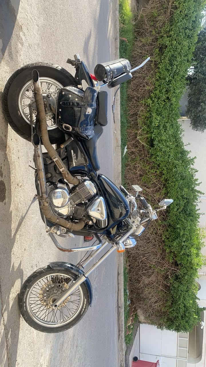 سلام عليكم هوندا ستد 400cc للبيع مكان بغداد الأعظمية الدراجة بيه سنويه بابل باقي بس استلام الوحات تكدر تشد الوحات الورقيه و تطلع بيه كلش طبيعي الدراجه حلوه مرتبه تاير خلفي جديد و امامي باله نضيف صدره حلو قبل فتره بدلت الجبن مالته مسويله ادامه الدراجه بلكات و الفلاتر هوا و بانزين بس عندك نقص اشاير خلفيه و الاماميه مدتشتغل يعني شغلات بسيطه انشالله متحتاج تصرف عليه شي زنجيل جديد الدراجه بل مشي كلش ناعمه و حلوه السعر 16 ورقه وبيه مجال بسيط موجود واتساب و رقم ***********
