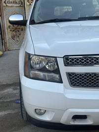 ٢٠١١ • وارد كندي • مقاعد جلد كهربائي