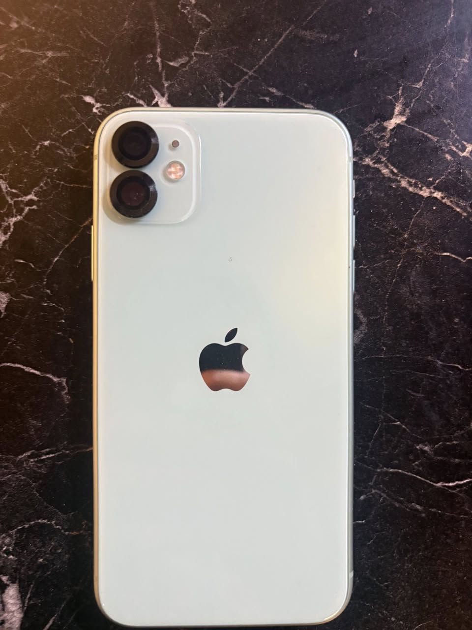السلام عليكم
ايفون 11 بلادي مبدل بطاريه اصليه فقط 
الجهاز بلادي على وضع الشركه ذاكره 128 ✅
الجهاز نضافته 100% ✅ مال بيت سعره 225 مجاله قليل ***********
