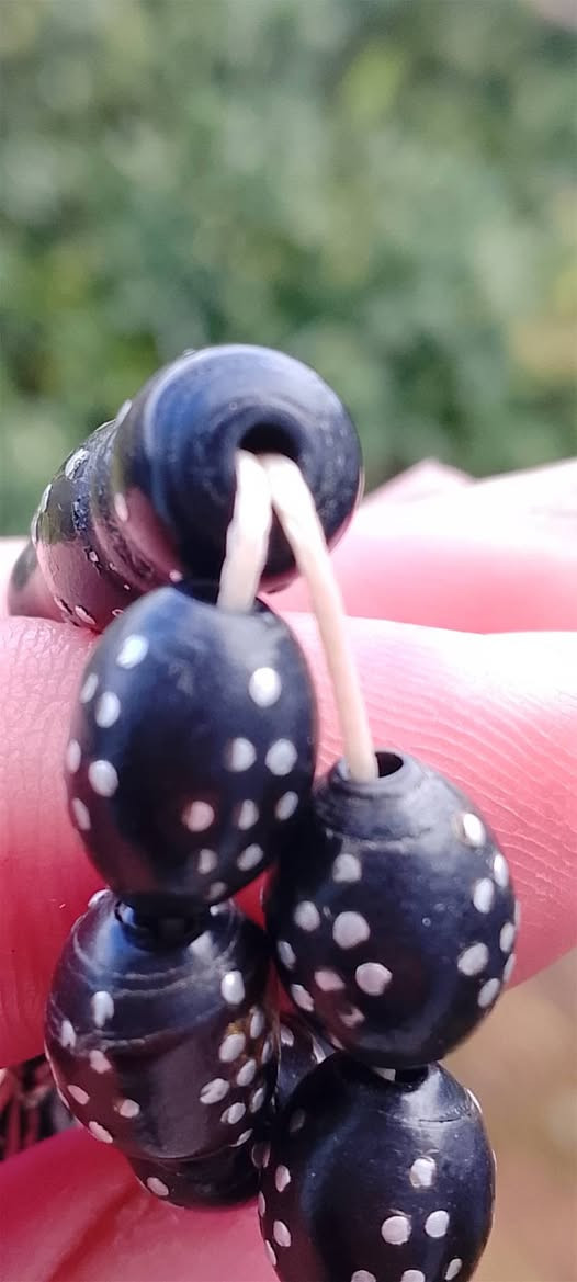 رمضان كريم عليكم الشهر وتقبل الله صيامكم وطاعاتكم 🙏
مسبحة يسر حجازي انتيك دق فضة نافر عدد الحبات٣٣حبة وقياس الحبة ١١/٨مل محلاية بفواصل مرجان اصلي وشرابة فضة حلبية 💜💜💜


**إذا كنت صاحب هذا الإعلان وتريد حذفه لأي سبب، رجاءا أرسل رسالة إلى الدعم الفني**