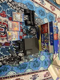 بلي فور سلم ps4s جديد استخدام قليل جداً جداً ساعات فقط  ذاكرته 500نضيف...