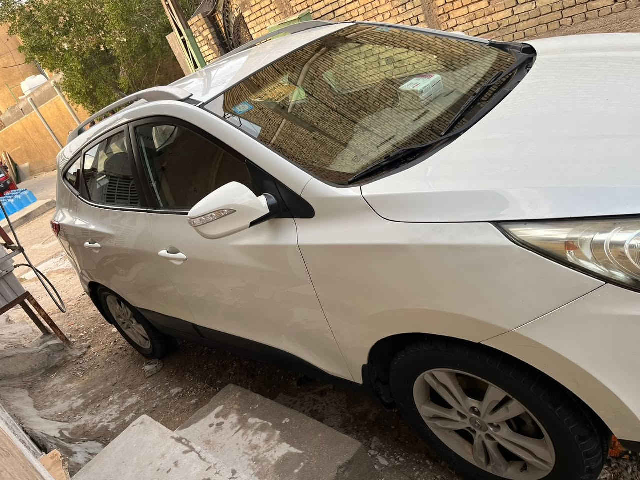 سلام عليكم توسان خليجي2012 كير ومحرك وحداديه كفاله تخم تاير جديد محرك2000دوش المرغوب رقم بغداد 
السعر125وبيها مجال 
الاتصال***********
مامتوفر  بلخاص☝️☝️
مواصفات السياره 
تحكم اشترين 
كأمره 
كشنات جلد 
ويل كروم
