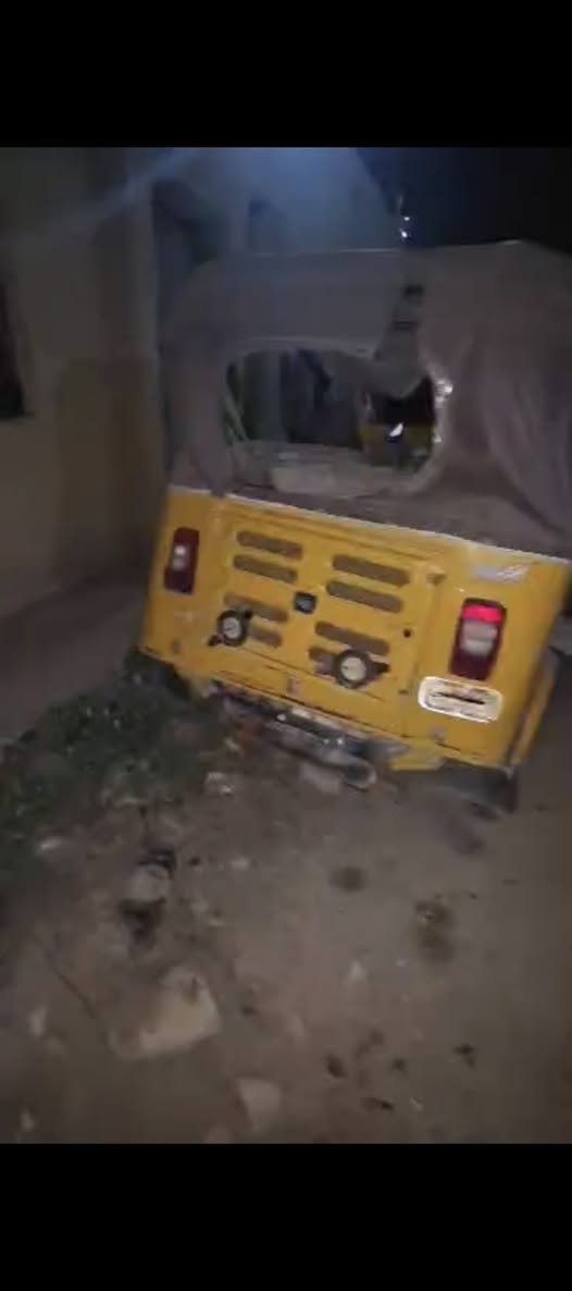 ‏‪***********‬‏سلام عليكم تكتك للبيع موديل 19 اوراق كامله مكاني بصره حيانيه
