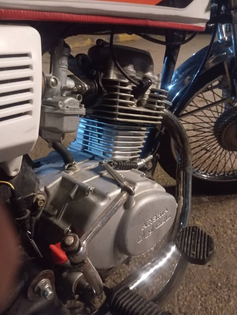 سلام عليكم
دراجه اربع كير البيع 
مديل 2015
الدراجه خير من الله ومستعجل على بيعته مكاني كوت داموك 
سعر 550 وبيه مجال 
رقمي ***********
