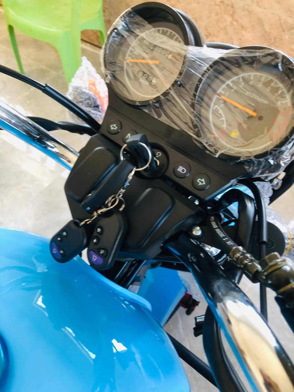 سلام عليكم لبيع دايونات عدد ٢ موديل٢٥ زيرو صفر عداد ماماشي كسر صندوك اليوم شديناهم مكينه ٢٠٠ بصمه تشغيل عن بعد أوراق اسكنر سحب مكانه كربلاء  ***********
