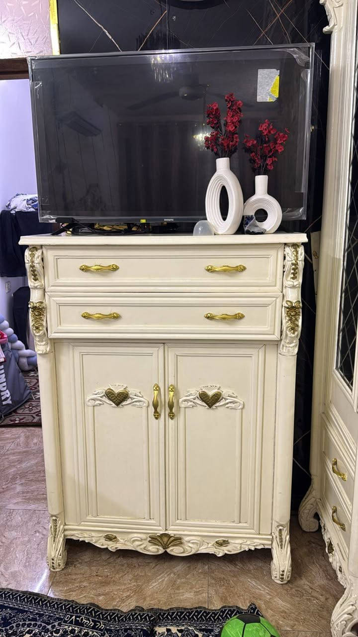 غرفه نوم للبيع
مكانها بغداد
ب1و300 وبيها مجال بسيط


**إذا كنت صاحب هذا الإعلان وتريد حذفه لأي سبب، رجاءا أرسل رسالة إلى الدعم الفني**