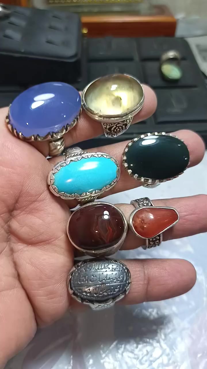 7خواتم امشكلات كلهن صياغات يدويه ثقيله ابيعهن كلهن شلعه وحده السعر تعال على الخاص خدمه توصيل لجميع المحافظات العراق سرمد ابومنتظر ناصريه ***********//*********** @إشارة
