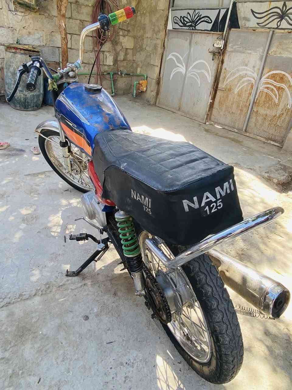 السلام عليكم ارشة للبيع شغالة محرك حلو السعر 175 بية مجال مكاني ورة مستشفى الإمام علي هذا رقمي 
***********
