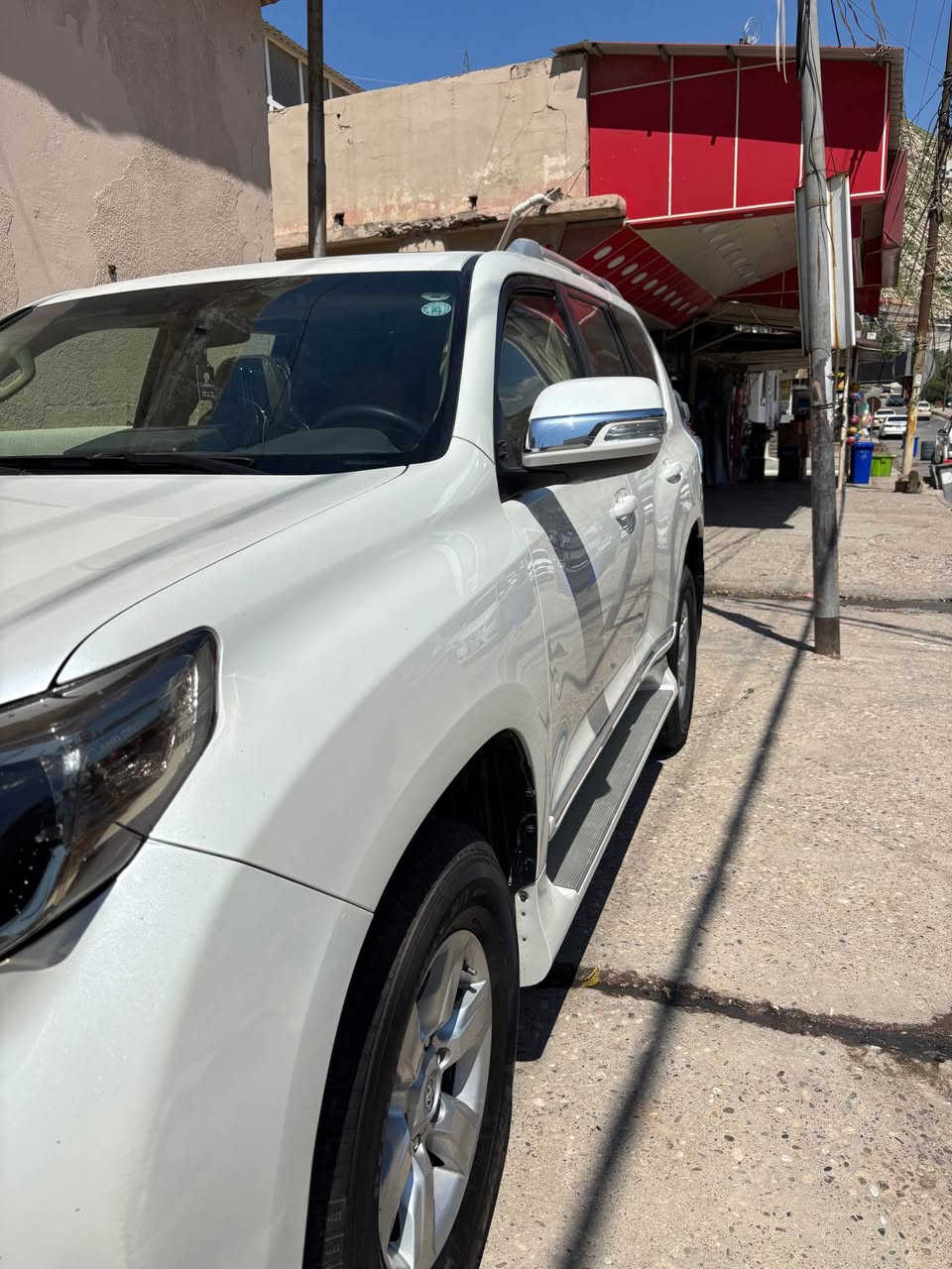 پرادو موديل ٢٠١٦ كلين بدون صبغ فول فول tsl سلايت حساس كاميره ٣ مقاعد محرك 4 شريكه جيهان محرك ما مفتوح كبس سياره على وضع شريكه تحويل شرط  رقم *********** دهوك, العراق
