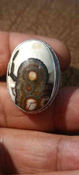 ياالله السلام عليكم متاح خواتم من نوادر الخام السليماني والداودي وصياغه جميله مكاني السماوة ***********
