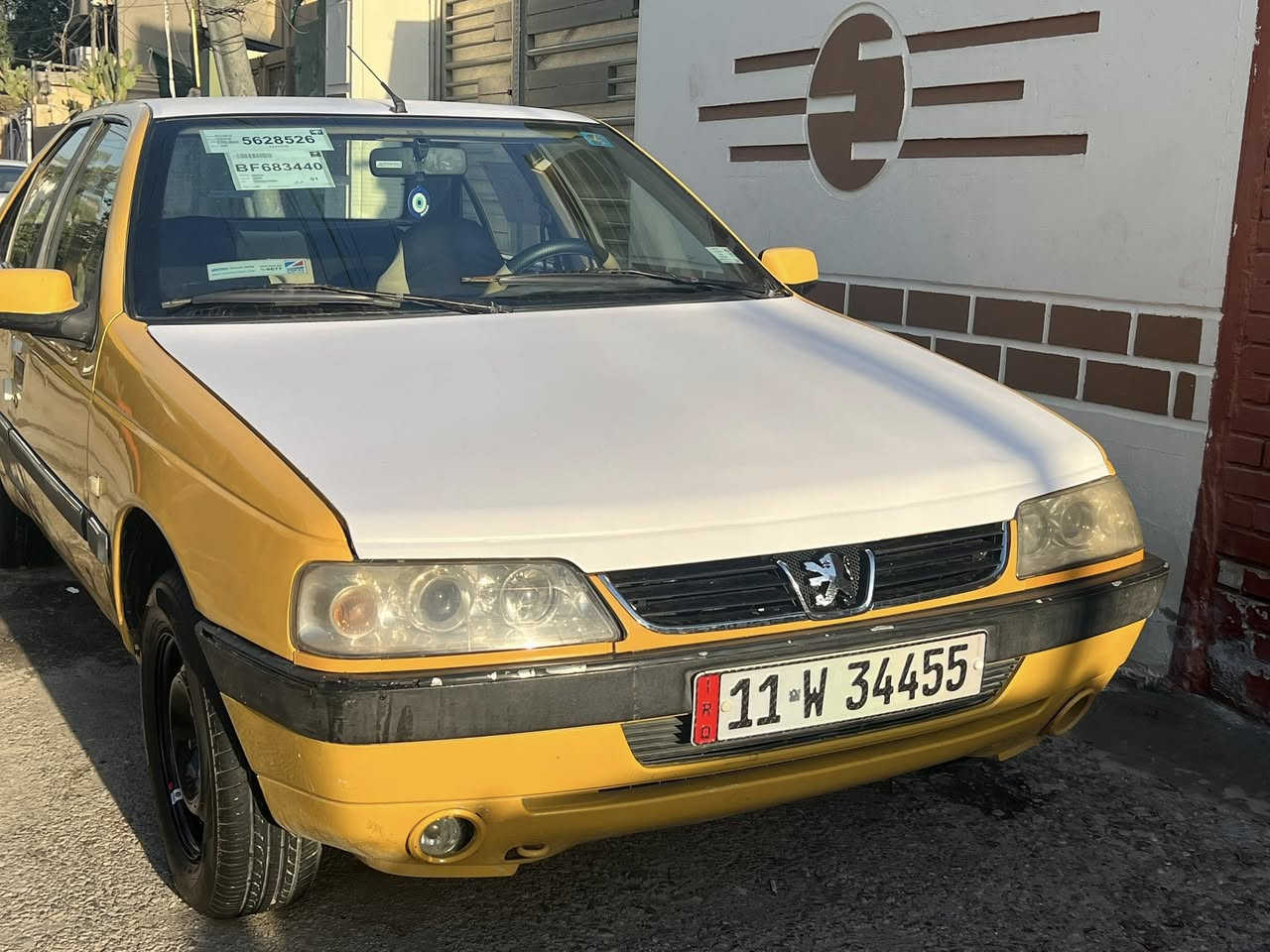 السلام عليكم.     مكلف بالنشررر
بيجو لميس 2016 جاهزه وكامله مابيها اي نواقص 
ارقام بغداد انكليزي. ومكان بغداد الامين 
بيها صبغ جاملغ ومباوگ الباب بدون اي ضربه 
السعر 38           للاستفسار ‭٠٧٧١ ٨٨٤ ٩٧٢٤‬
