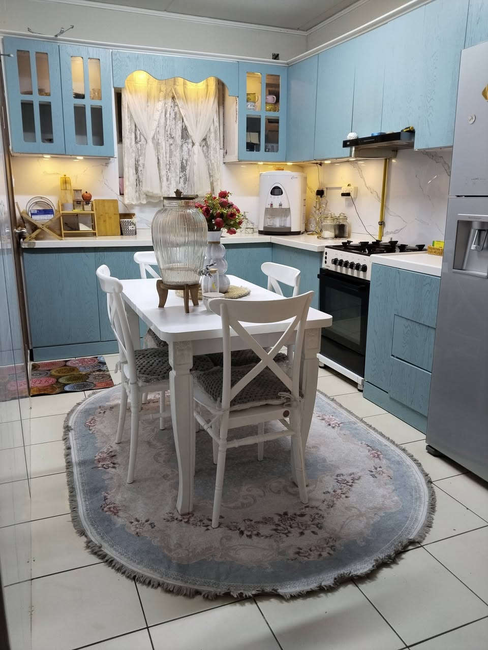 كاونتر للبيع قياسه فوك ال5مترات الداخل الهيكل الالمنيوم القوي موو سوكي الابواب HDF  ضرر مابي استعمال كلش قليل فقط الكاونتر بدون مرشحه وطباخ سعره مليون سويته بمليونين ونص .
صفحه السنك قياسه 2.50
صفحه الثلاجة تبدي من معلق الثلاجة لحد اخر بابين 310 قياسهم


**إذا كنت صاحب هذا الإعلان وتريد حذفه لأي سبب، رجاءا أرسل رسالة إلى الدعم الفني**