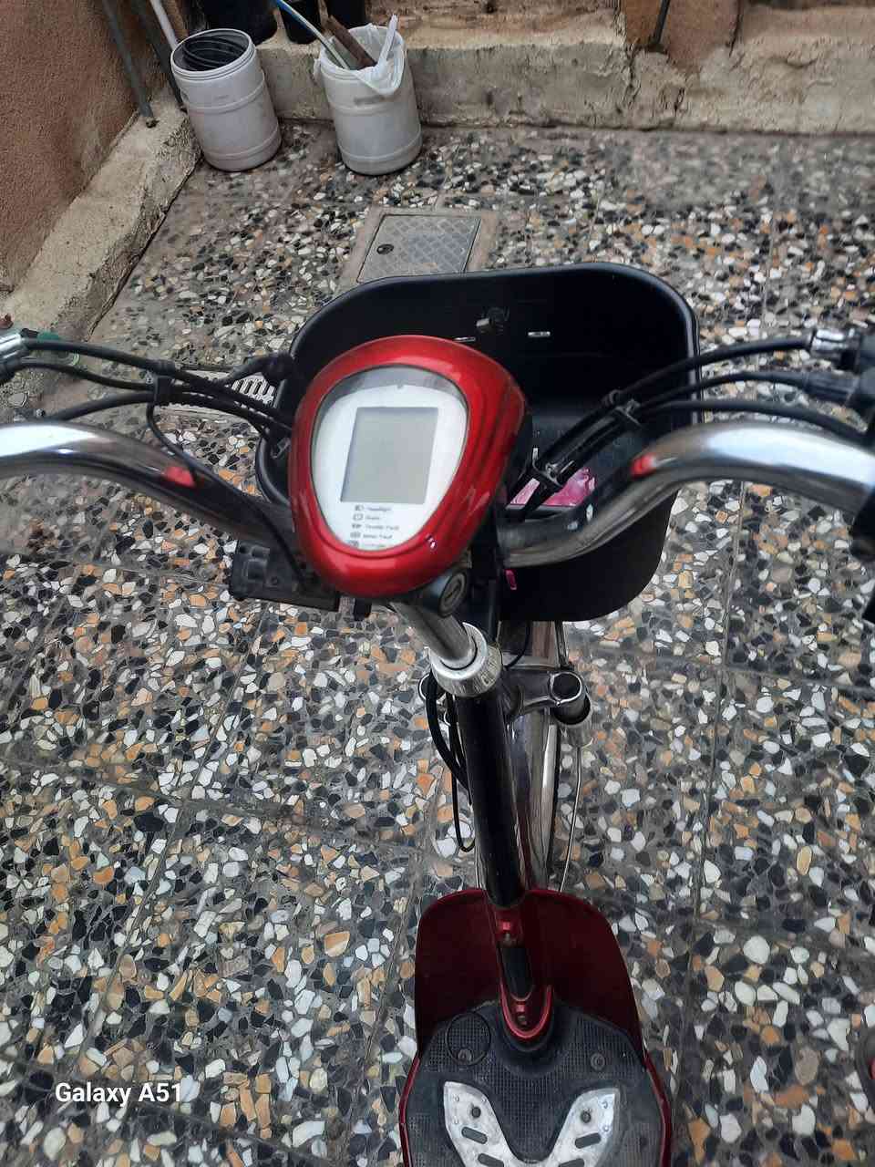 باسكل شحن للبيع او مراوس بدراجة ماكس او منغولي 4 بطاريات شغاله ***********
