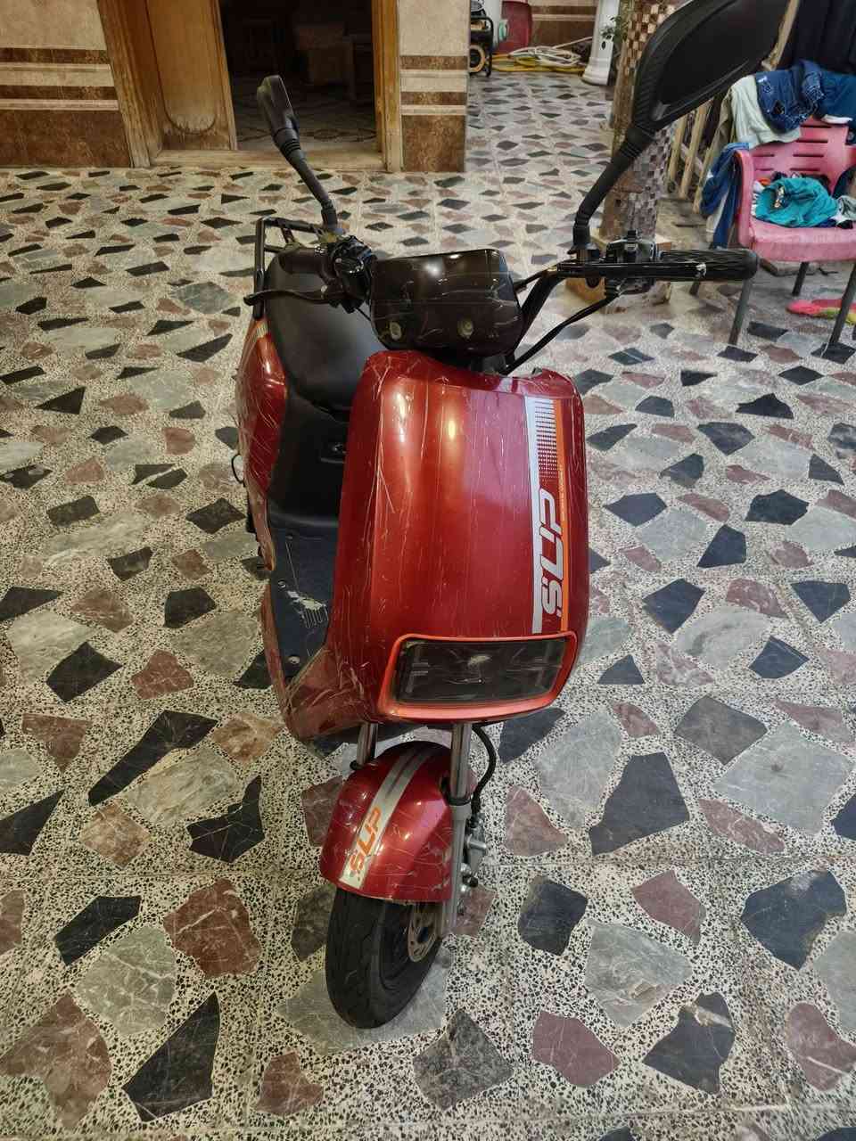 سلام عليكم دراجه شحن نوع SLP 2025
دراجه 5بطاريات 
نظام P
سرعه 50حقيقي 
سعرها ٤٠٠وبيها مجال بسيط 
رقم الهاتف تواصل واتساب ***********
