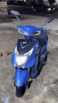 دراجه شحن شكل سكنس 6بطاريت للبيع 700 وبيها مجال راسلني وتدلل 077381574...