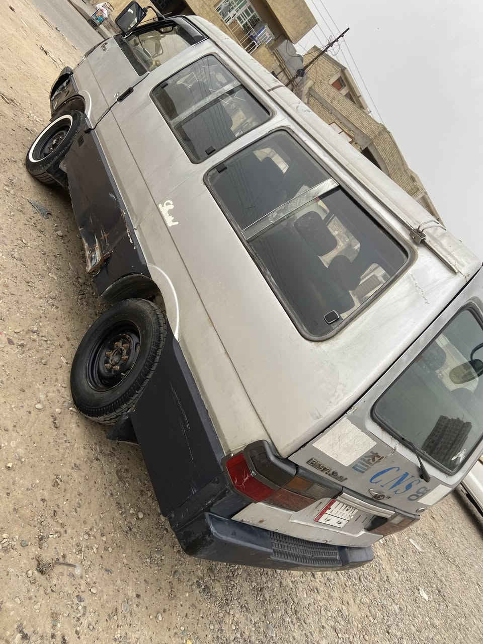 السلام عليكم كيا بستا للبيع موديل 1994 كير ومكينه وكسن خير من الله تخم تايرات جدد كهربائيات كله شغاله المكان الدوره حي اسيا رقم الهاتف ***********/***********
