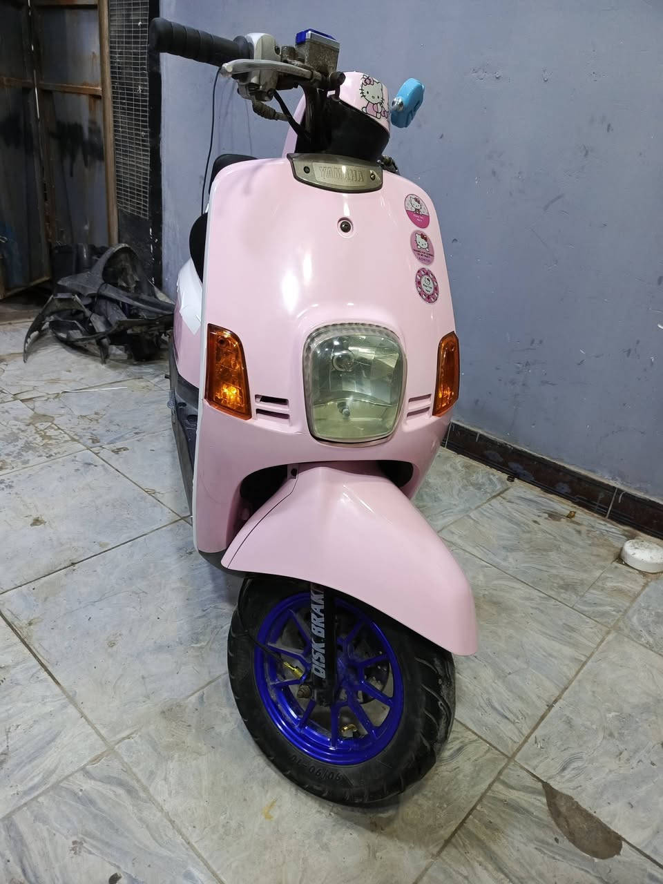 صبغ كفرات بوليس لون وردي 
+ صبغ حسب طلب الزبون 
عنوان كربلاء *********** وتساب
