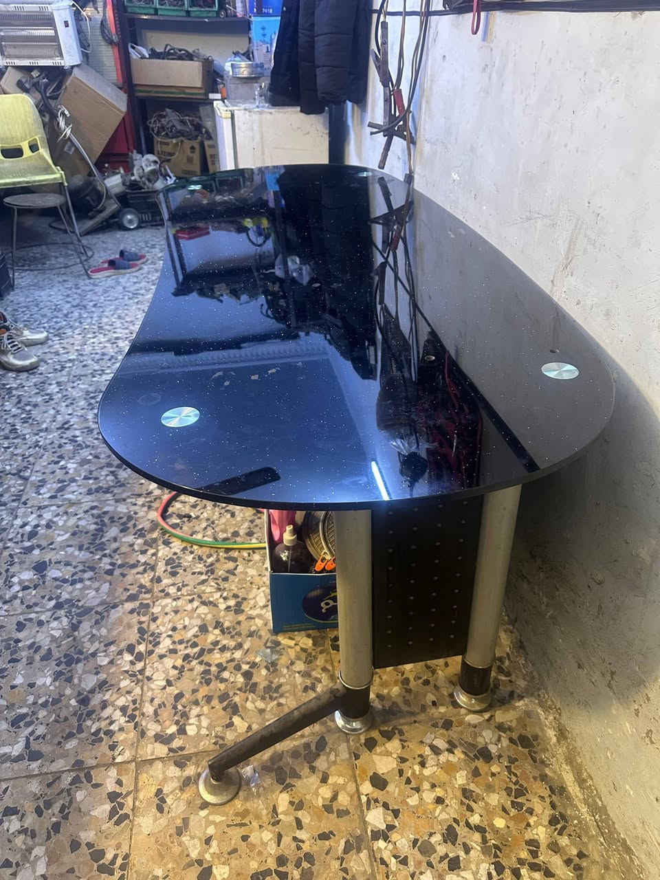 ميز مكتب جام نضيف ب70الف بي مجال ***********
مكلف بالنشر
