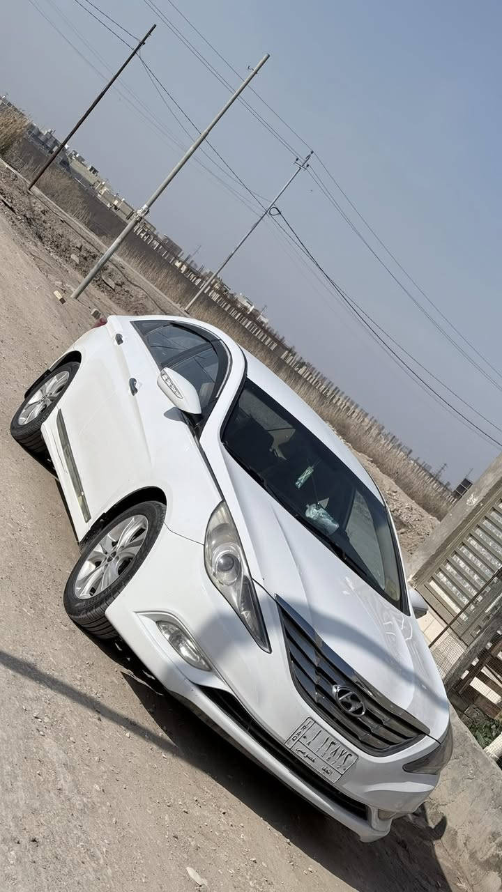 السلام عليكم مكلف بل نشر اتصل وافتهم من راعيها ‭0776 396 3220‬
سوناتا 2013 رقم نجف خليجي سياره محرك 2400 دوش تبريد قطعتين سياره حلوه ونضيفه مابيها نقص سونارها بل منشور تعجبك اتصل شوف سعرها وتفاصيلها مكانها بابل قضاء القاسم
