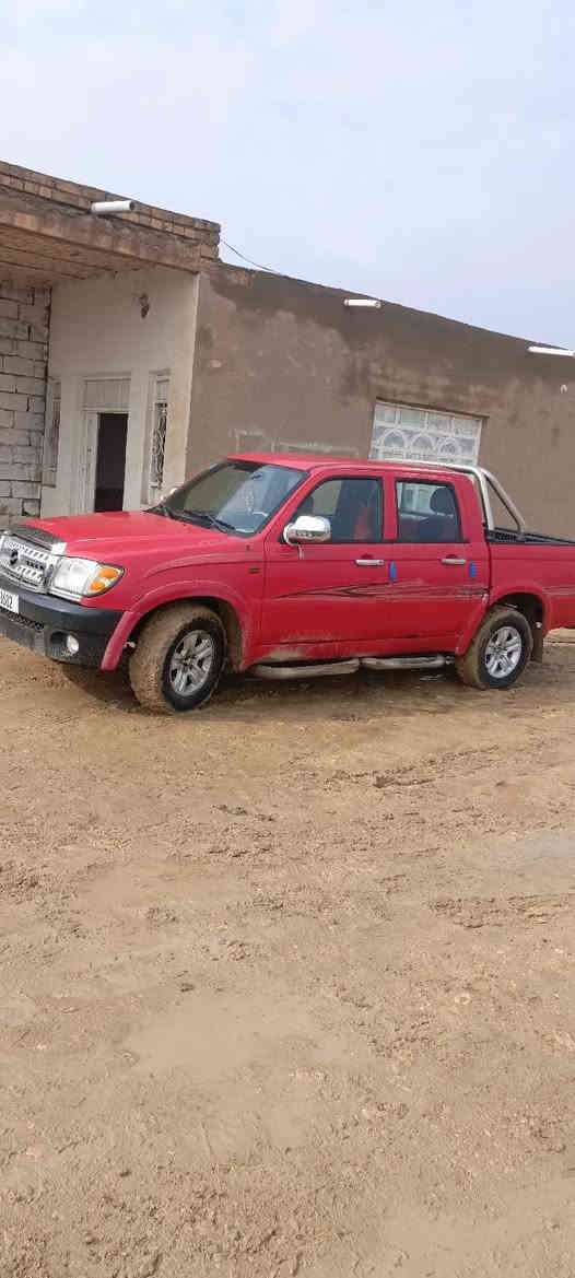 سلام عليكم بيكم شيري للبيع مكفولة محرك وكير نضيف حداديه جديدة تخم تاير سعر ٥٥وبيه مجال المكان دوانيه لحمزه شرقي ***********
