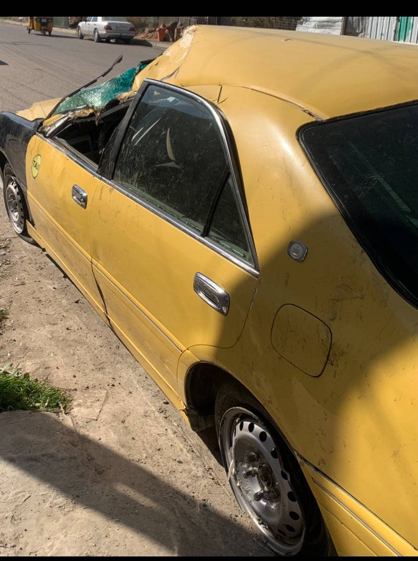 السلام عليكم ملكة للبيع كصتين جنطة وقمارة  سيارة شغالة محرك كلشي مابي بس حادثه مثل ما موضح وهية بيه حصة قمارة يعني تكصه وتبدله رقم الماني وكالة ثاني يوم داخله نضيف جماعت ٢٠ وجوه ليتعب روحة ويتصل عليه هيئة ٢٠٠ مكان السيارة بغداد الشعلة واتساب ***********
