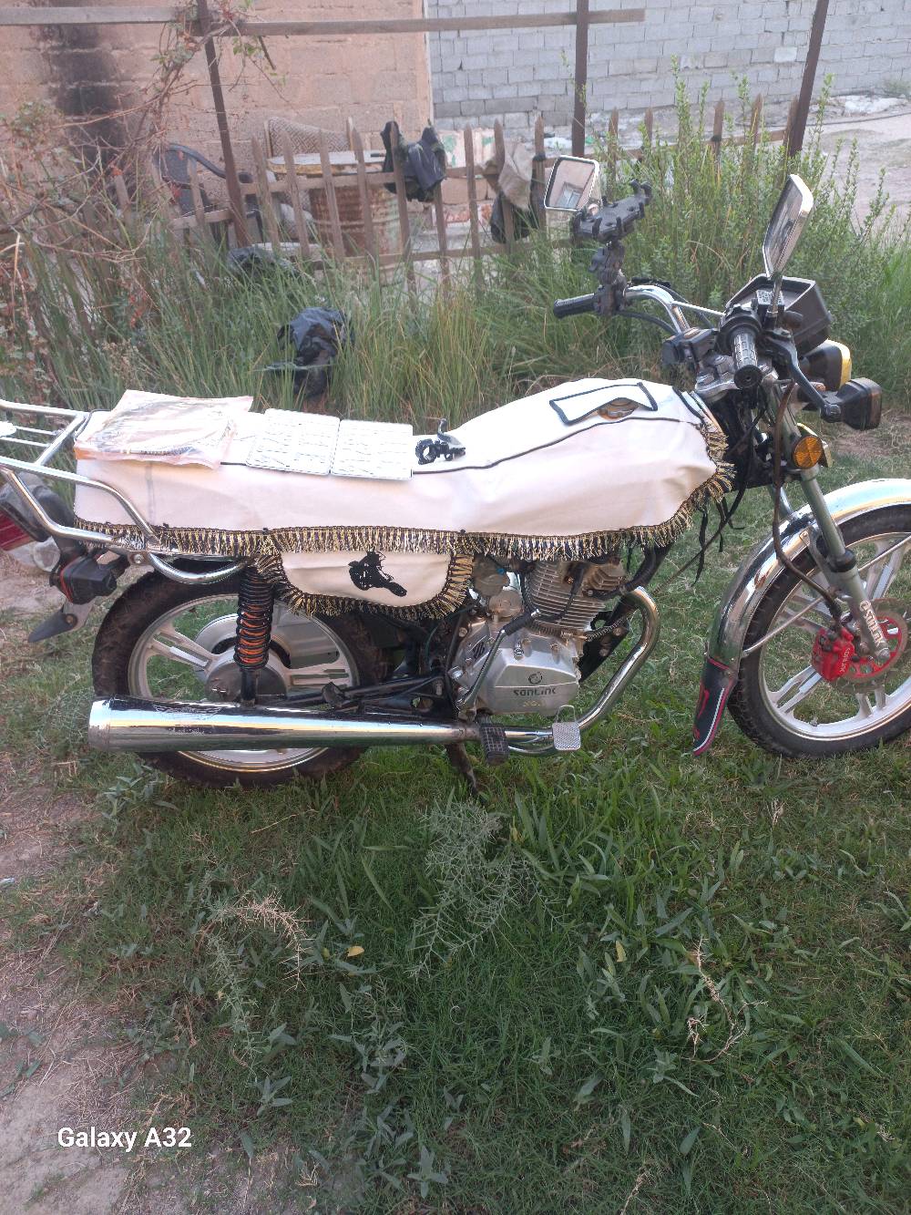 دراجة ايراني مرقم بغداد تحويل ثاني يوم موديل ٢٣ ***********موجود اتصال و واتساب سعره مليون وربع وبيه مجال للشراي شي قليل عنواني الدورة 