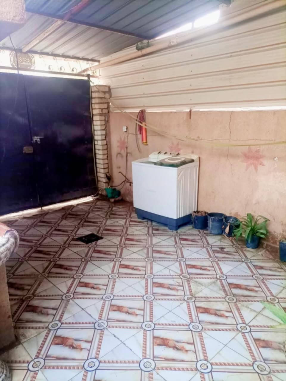 #للبيع 
مشتمل مساحه 100 متر واجهه 5 ونزال 20
جنس العقار // وقف قادري 
الموقع // ديالى بعقوبة منطقه الساده 

المشتمل 
الطابق الأول كراج واستقبال ومطبخ وصاله وغرفه 
الثاني  صاله وغرفه 

السعر مناسب 

للاستفسار الاتصال بلرقم 
او مراسلتنا عبر الواتساب 
*********** 

للنشر على الصفحه يرجى مراسلتنا 🌷
 #عقاراتي #اخبار #بيع #قطعة #بيت #اكسبلور
