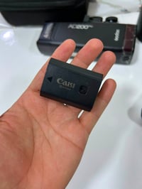 ‼️‼️للبيع‼️‼️ اضائه ad200pro جديد لوك  وتركر سوني Xpro ايضا جديد وبطار...