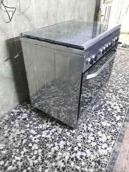 فريش باب اول نضيف كلش سعر ١٥٠مكاني مدينة الصدر السعر ١٥٠ ***********
