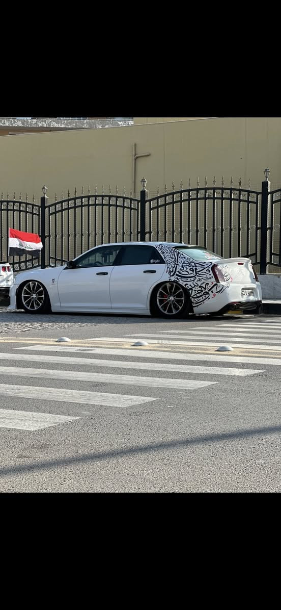 السلام عليكم اوباما كلايزر c300 المديل ٢٠١٦ فول مواصفات 1.1منضومه جكات s2 برده خلفيه رادار امامي حساسات امامي خلفي دركه SRT شوته رياضي 📞***********   🏎️3.6
