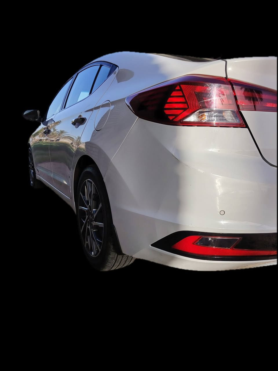 النترا البيع موديل ٢٠١٩شكل ٢٠فول مواصفات بصمه فتحه دخول ذكي جاهزه ما نقصه اي شي محرك كير كفاله بيه مكانات صبغ وسونار موجود 
ماشيه ١٣٨مكان بغداد سعر ١٤٧، ؟***********؟
