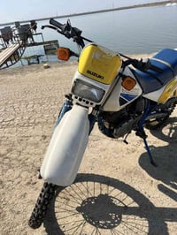 دراجه Suzuki Sx 125 R قفاز للبيع موديل 1998دراجه نضيفة محرك نضيف خير م...