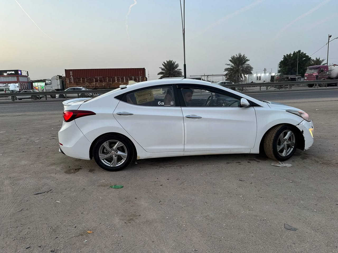 السلام عليكم 
افانتي للبيع  موديل 2016 لون ابيض 
ماشيه 206الف
كير ومحرك  الحمدلله وتبريد شغل 
تخم تاير 
السياره نظيفه 
السعر  110 وبيها مجال 
للتواصل ع الرقم 
‏‪***********‬‏
