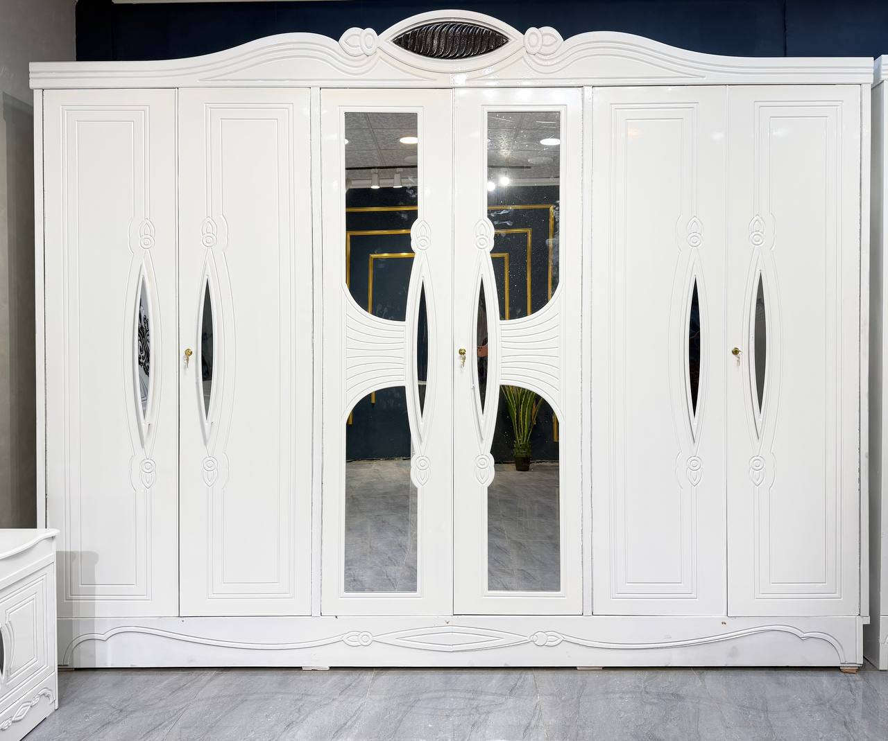 السعر // 950
🔅تفاصيل الغرفة المرمري  ....

 خارج ٤ملم ام دي اف 🔺
وداخل صاج ٣ملم 
صبغ حراري  درجة اولى 

عدد القطع  ٧ قطع 😍
🔺1 //جرباية  قياس  ١٦٠ × ٢٠٠ 
🔺//ميز جانبي ايسر قياس ٥٠
🔺2// وميز  جانبي  قياس ٥٠
🔺3// زاوية ارتفاع مترين عرض ٨٠
🔺4// وميز بلازمه  
🔺5//وميز مراية ارتفاع مترين عرض ١٢٠
🔺6// وكنتور ٦ باب  ارتفاع مترين و١٥ طول ٣ متر و١٥

القطعه الثامنة حسب الطلب شازلون
سعرها ٥٠ الف ❤️

(توصيل مجاني مركز بغداد )
التوصيل يشمل الشد مجاني 🔥
(اطراف ٥٠)
باقي المحافضات حسب البعد
شازلون سعرها ٥٠ الف
شازلون مخزن ٧٥ الف


**إذا كنت صاحب هذا الإعلان وتريد حذفه لأي سبب، رجاءا أرسل رسالة إلى الدعم الفني**