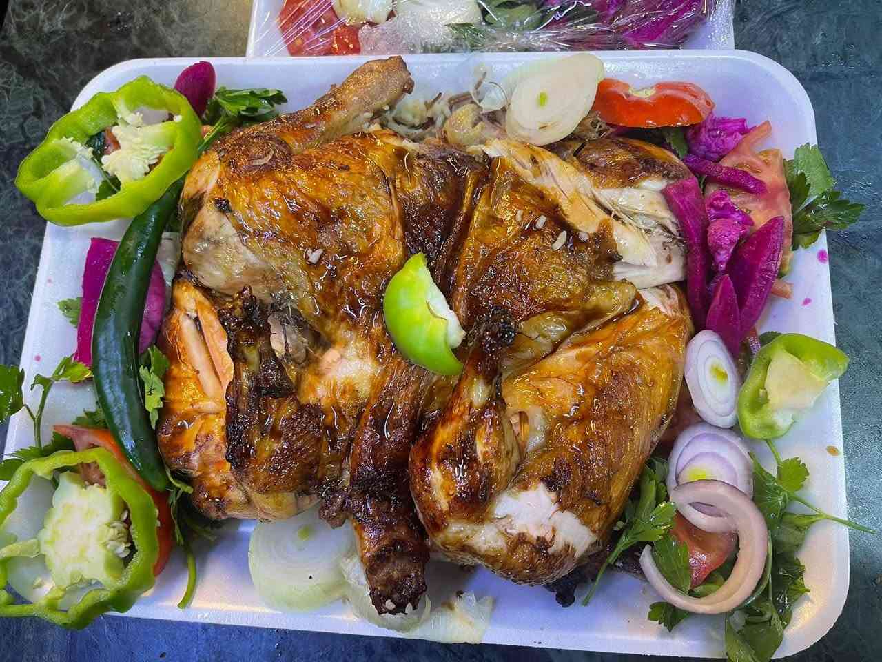 ***********
واتساب للحجز السريع 
مطعم مطر
دجاج شوي دبل وزن كيلوين ونص 12الف
نص ب6
للحجز ارسل الصوره مع رقمك والعنوان
