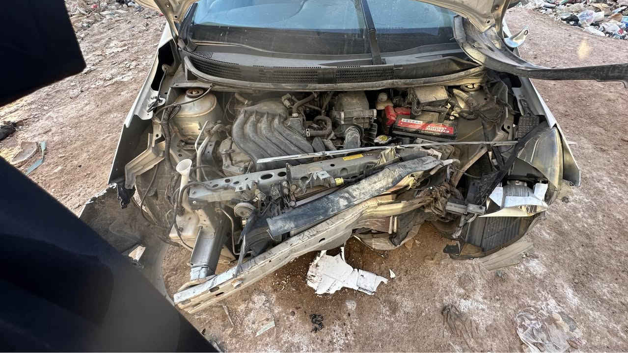 سيارة نسيان سني مديل 24 هندي سياره بيها حادث ابيع على وضعها بدون تصليح ماشيه ٦٠ الف سعرها ٧٠ وبيها مجال قليل مكاني البصره جزيره شارع الفيروزيه *********** Singapore
