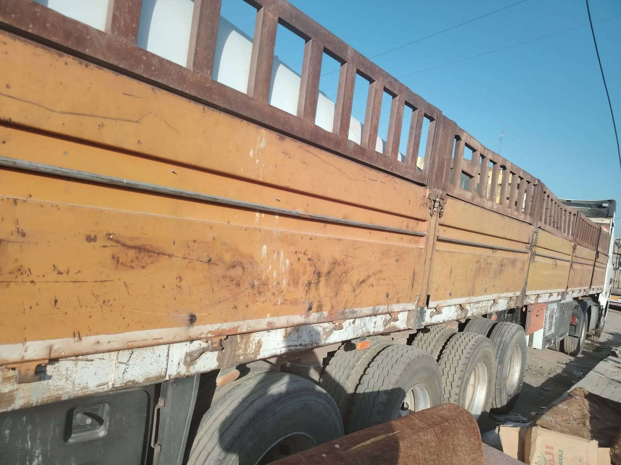 سلام عليكم عربانة اربع محاور 11دناكير بيبي تخم تاير مكفولة تريد هيا وجنابهة تريد بدون جناب كلة يرهم رقم تليفون ***********اتصل مارد على لخاص مكاني بغداد بسماية لسعر على لتصال واني خادم لمو شراي لا يتصل يرحم والديكم بدون حراج
