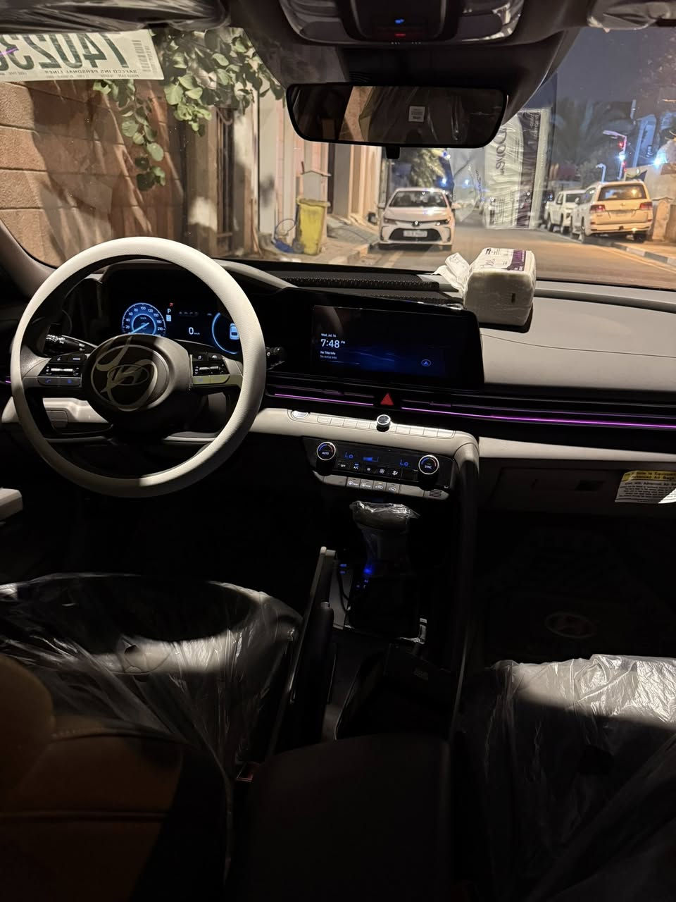 سلام عليكم لبيع النترا 24 سياره معوقين سياره كفاله مياه امطار ممشه السياره 26 الف ميل 
مكانه بصره 
للستفسار ***********
