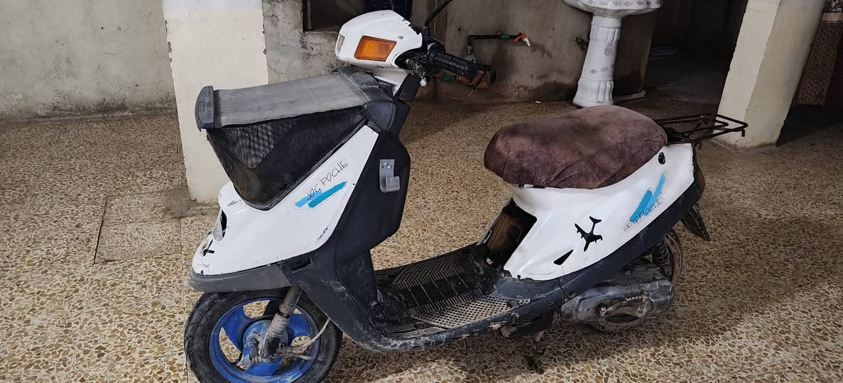 ماطور بزون برده للبيع الماطور شغال كامل شاصي نضيف ومحرك نشط ودرعو كامل كهرباياتو كامله بس ما تشتغل وتايه الوره بيها اشويه ملعب السعر 125 وبي مجال الخاص مفتوح


**إذا كنت صاحب هذا الإعلان وتريد حذفه لأي سبب، رجاءا أرسل رسالة إلى الدعم الفني**