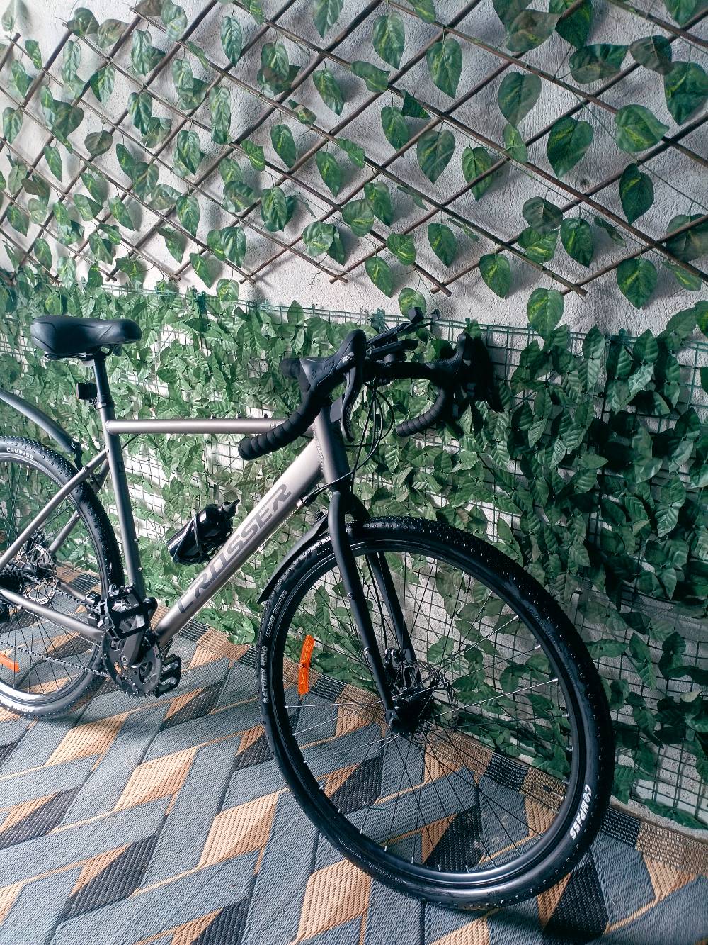 بغداد 
بايسكل ترحال ماركة بلغارية

دراجة السفر والمسافات الطويله

تمتاز بالقوة والسرعة

المنيوم

حجم 28

بريكات دسك

تاير عريض حجم 700×42

عدد السرعات 8×2

سستم السرعات نوع l-twoo

السعر راسني على الخاص

مكاني بغداد الشعله 
وبي مجال بصيط
 +جاملغات + قاعدت مطاريه +مطاريه +لايت+كسارات فقط