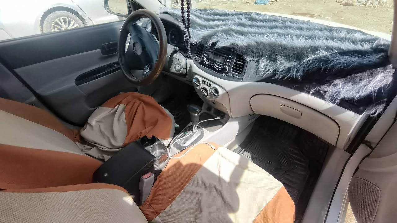 اكسنت 2008 خليجي رقم اربيل محرك 1600 بدون حادث السعر80وبيه مجال  للاتصال ***********بيه واتساب مكان السياره ابي غريب
