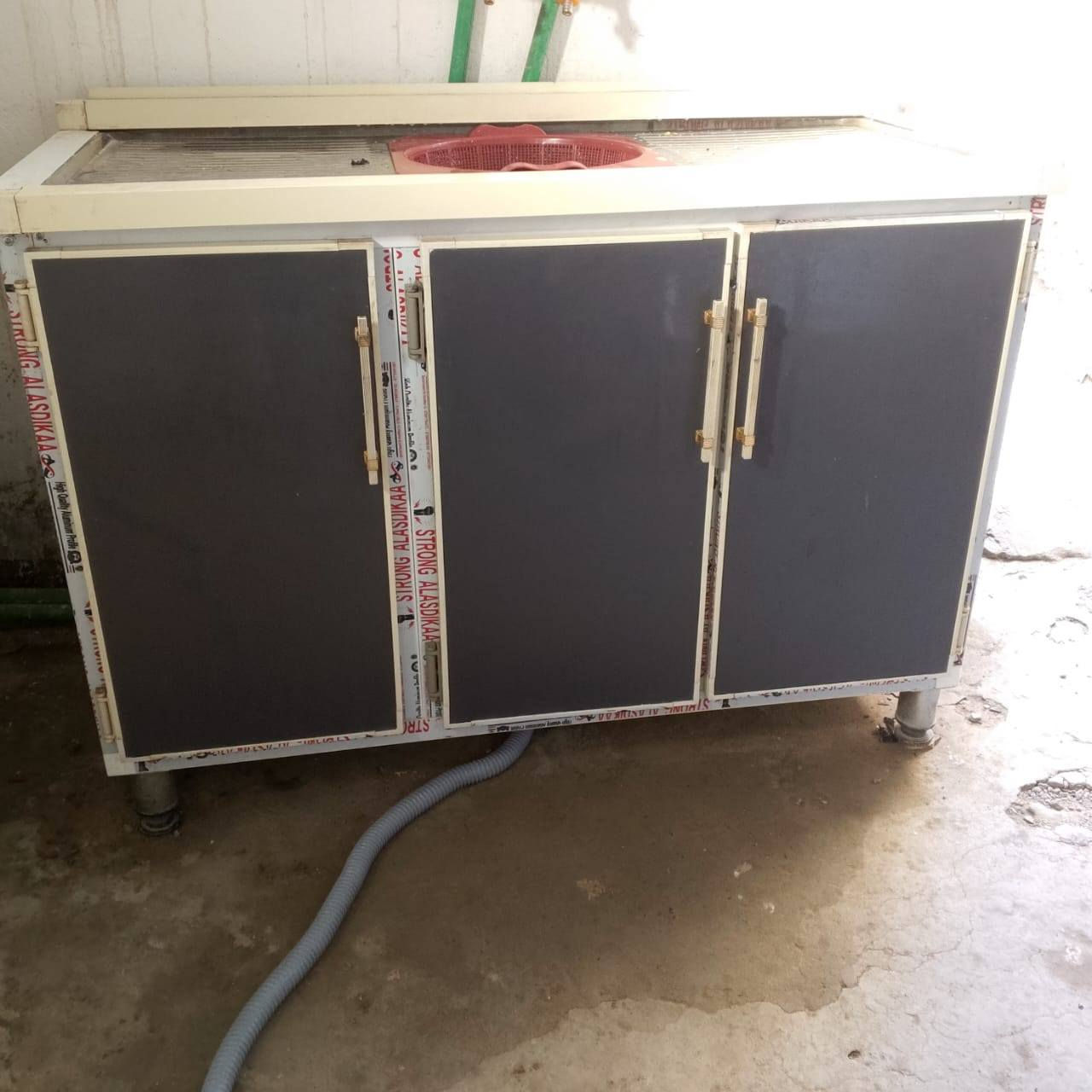 لل بيع كونتر تزكام الصلي  مكان دوانيه مستعجل عليه..


**إذا كنت صاحب هذا الإعلان وتريد حذفه لأي سبب، رجاءا أرسل رسالة إلى الدعم الفني**