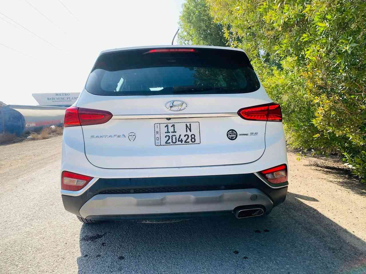 السلام عليكم…

سنتافي 2019 خليجي.

السياره بيها جنطه صبغ والبنيد الحافه صبغ السونار معروض 

محرك 6 سلندر3500 هاترك دفع رباعي...

المواصفات/ 

بصمة ، ابواب بصمة ،الكشنات الامامية كهرباء، لد نهاري ، الكشنات جلد، اشارات بالمري، مرايات شفط ، ترحيب المريات شاشه كاربلاي + انارة ، حساسات امامي خلفي ، كامره خلفيه دواره + كامره امامية، تبريد 3 قطع ، بانوراما على طول السياره 

 السيارة 7 راكب ،

  بردات خلفيه , (فووووووول تحكم استيرن) ، 

 مووود درايف ، مانع انزلاق ، 

تحكم انارة الدشبول ، اليدات نيكل +

 الويل حجم 19 

السيارة جديده جدا جاهزة استخدام شخصي ماشية141 كيلو 

رقم بغداد تحويل مباشر 

المكان واسط الكوت 

السعر 220 وبي مجال

للاستفسار الرقم 

***********
