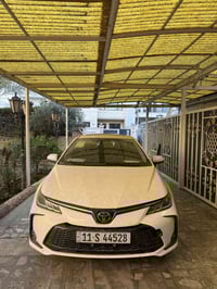 للبيع   كورلا 2025  زيرو شكل خليجي هايبرد مكينه 1800 علامه سوده HEV   ...