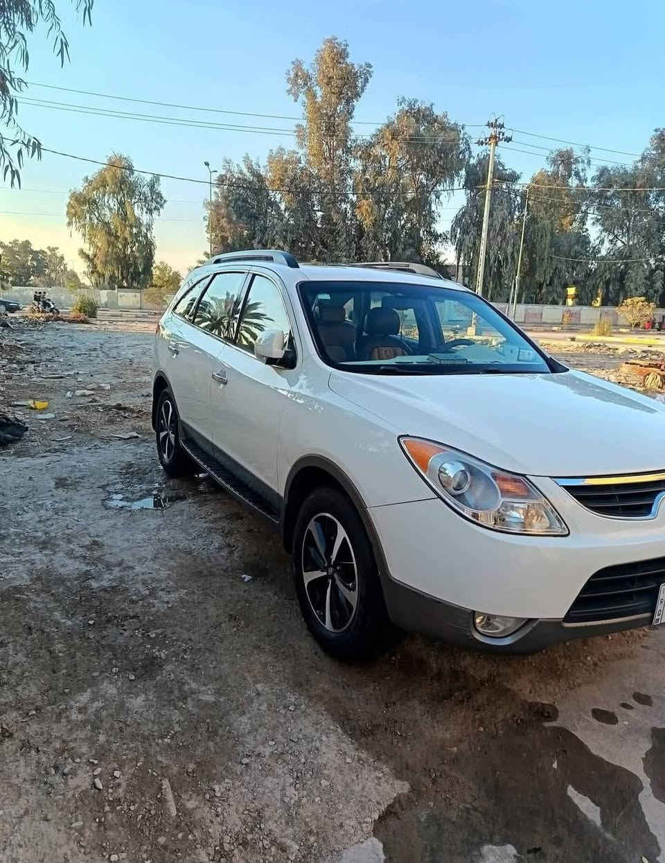 سلام عليكم
فيراكروز 2011 خليجي فول مواصفات اعلى مواصفات ب فيراكروز ماشيه 175 حقيقي رقم إنكليزي جديد. مكفولة 

 -فتحة  
-كشنات جلد جوزي
- كشنات تحكم كهرباء 
-٧راكب ٦قطع تبريد 
-حساسات خلفية 
- إشارة ب المري 
_مري شفط 
- ثلاث قطع تبريد 
 تحكمات ستيرن
- مثبت سرعة 
- لايت زينون كامل
- خزن ميموري للكشنات 
- محرك 6 سلندر مكفول جديد 
 دواخل كلها صاج 
- تفتح عند الاقتراب 
 مكاني واسط نعمانيه 
للاستفسار ***********
