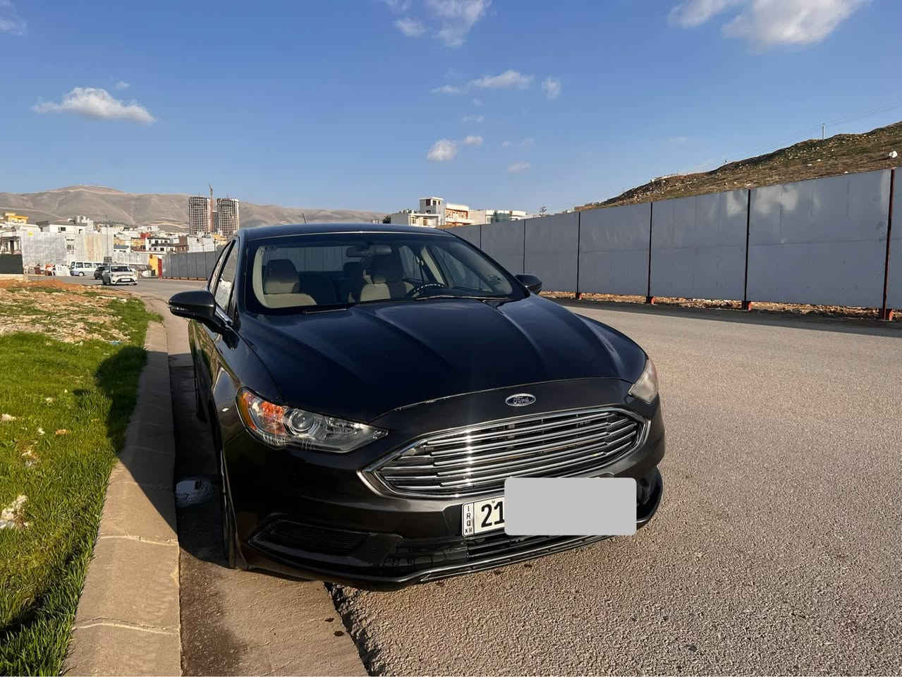 فۆرد ڤیوژن 2017
مەکینە 2.5 بێ تۆڕبۆ
نرخی 109 وەرەقە و معامەلەیەکی کەم

مواسەفات
بەسمە
کامێرا
گێڕ ڤۆلیۆم
برێک بەسمە
لایت ئۆتۆ
فڵچە ئۆتۆ
چوار جام ئۆتۆ
ئاوێنە کارەبا

سەیارەکە 78 هەزار ڕۆشتووە

پێش و دوای کەپسە 
تەنها ئێرباگی شان تەقیوە و سیستەمە
سەیارەکە ٣ دەرگا و چەمەلەغێکی بۆیاخە / رەسمی سۆنەرەکەی دانراوە
گێڕ و مەکینە بەشەرت
***********

فورد فيوجن موديل ٢٠١٧
محرك ٢.٥ بدون تيربو
بصمة و كاميرا و كير ماوس و تحديد سرعة  لايت اوتو
سيارة امامي و خلفي كبس بي ٣ ابواب و ١ جملغ صبوغ
سيارة رقم السليمانية و السيارة بالسليمانية
تحويل و غرامة بالشرط
*********** السليمانية, العراق
