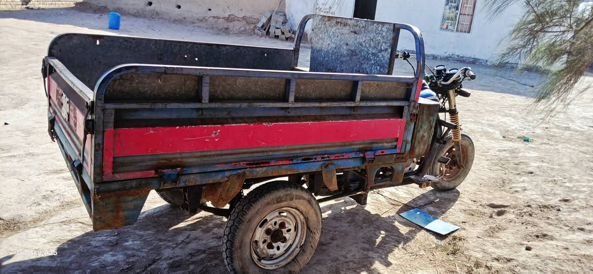 سلام عليكم ستوته للبيع الموديل 12 رقم ابيض راعيها موجود يحول يمته ماتريد السنويه نافذه ب17 محركها خير من الله شاصي كفاله البدي مثل ماواضح بالصوره مكاني قضاء الفجر منطقه الصينيه  السعر مليون و350وبيها مجال لطيبين ***********
