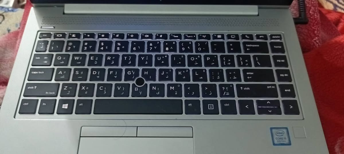 حاسبه للبيع نوع HB
الشركة المصنعة: HP

الموديل: HP EliteBook 840 G6

النظام: Windows 11 Pro 64-bit (إصدار 22631)

المعالج (CPU): Intel(R) Core(TM) i5-8365U @ 1.60GHz (4 أنوية / 8 Threads)

الذاكرة (RAM): 8GB (8192 MB)

كارت الصوت: Realtek(R) Audio

إصدار الـ BIOS: R70 Ver. 01.25.00

إصدار DirectX: 12

يعني لابتوب بيزنيس كلاس (EliteBook) ممتاز للشغل المكتبي، الدراسة، البرامج، والإنترنت.
السعر 400 وبيه مجال او مراوس بايباد 
‏‪***********‬‏
